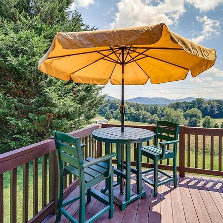 Blue Ridge Mountain Cabin With Views And Hot Tub Sparta Esterno foto