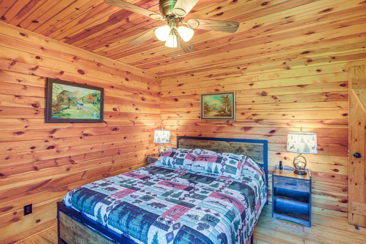 Blue Ridge Mountain Cabin With Views And Hot Tub Sparta Esterno foto