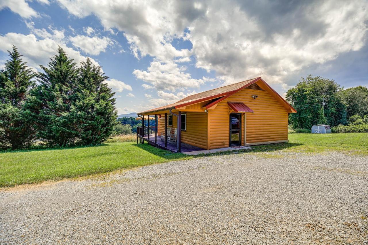 Blue Ridge Mountain Cabin With Views And Hot Tub Sparta Esterno foto