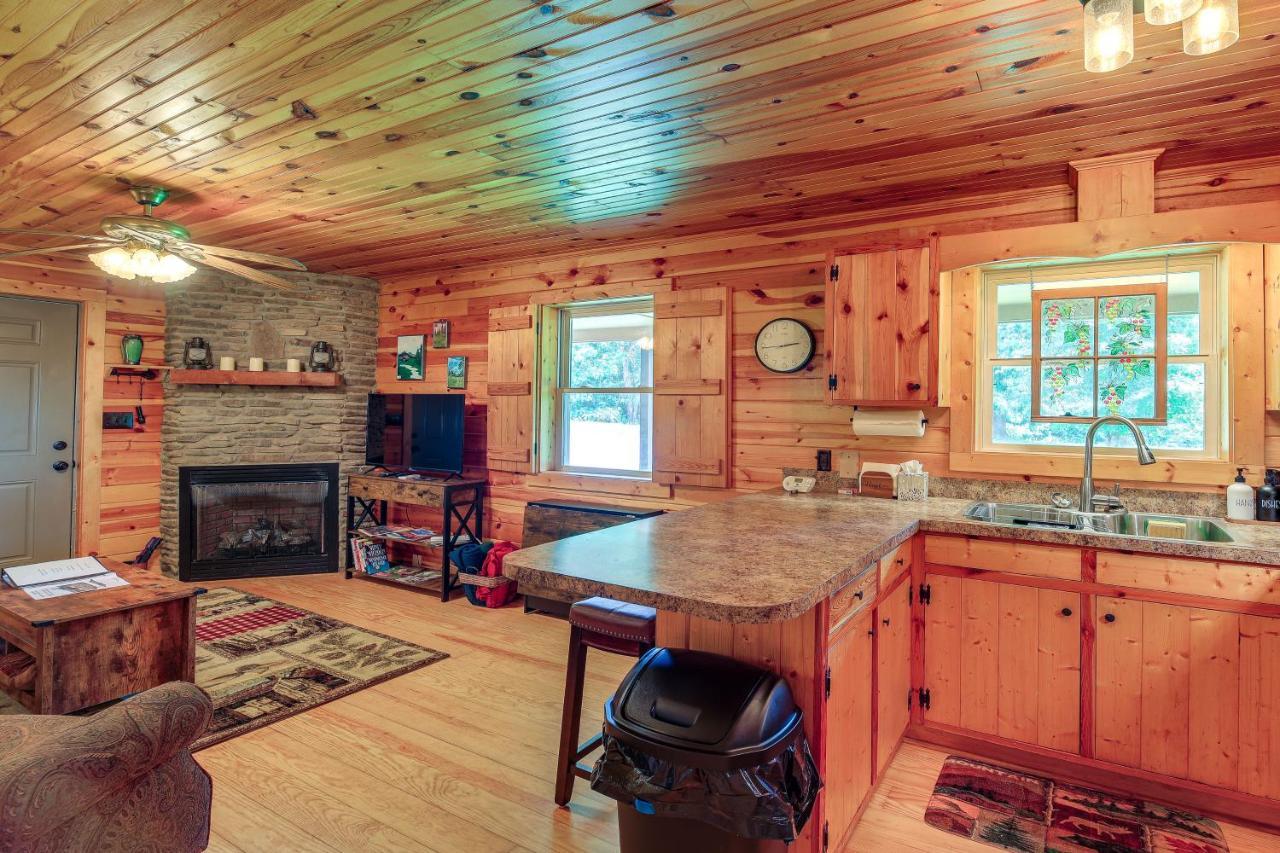 Blue Ridge Mountain Cabin With Views And Hot Tub Sparta Esterno foto