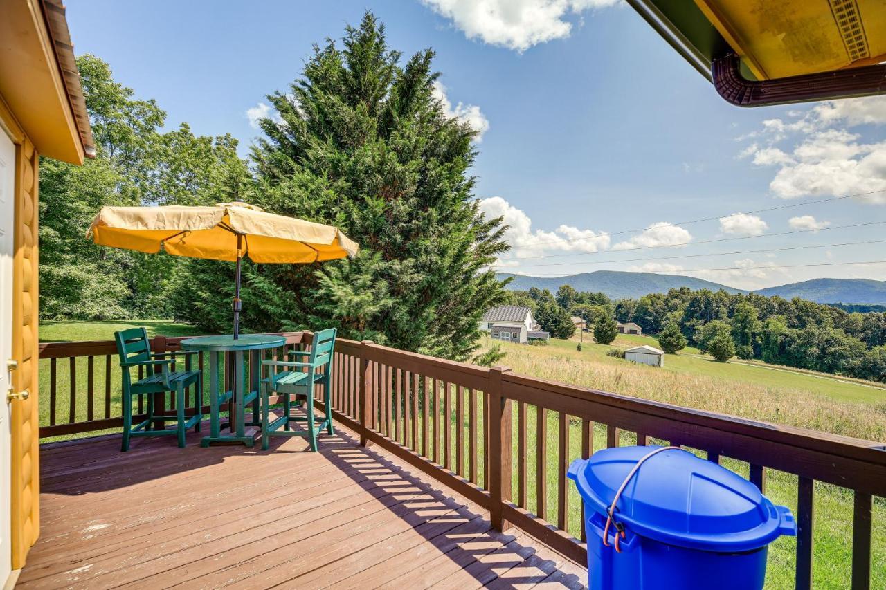 Blue Ridge Mountain Cabin With Views And Hot Tub Sparta Esterno foto